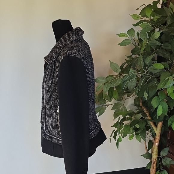 Guess Black and Gray Bomber Jacket - Picture 2 of 4